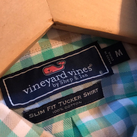 Vineyard Vines Checked Button Up Shirt - Picture 3 of 6